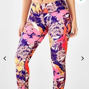Fabletics Powerhold Crop Leggings XL